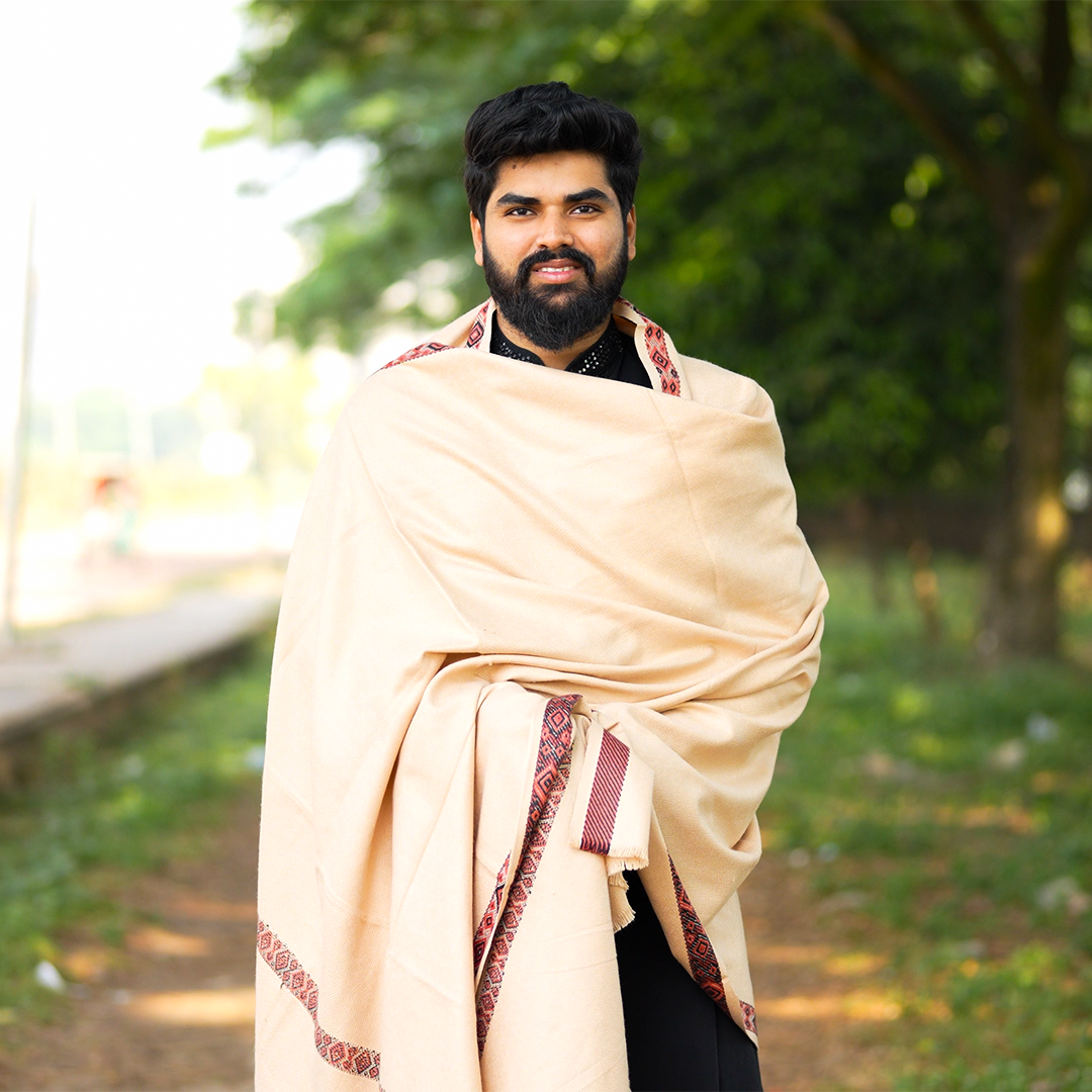 দক্ষ কারিগরের হাতে তৈরি প্রিমিয়াম শাল Brown